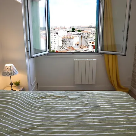 3 Chambres Lumineux Avec Vue Sur La - Parking Couvert Gratuit * Marseille
